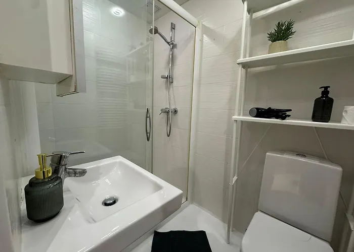 I&a - Roseni Tn * タリン